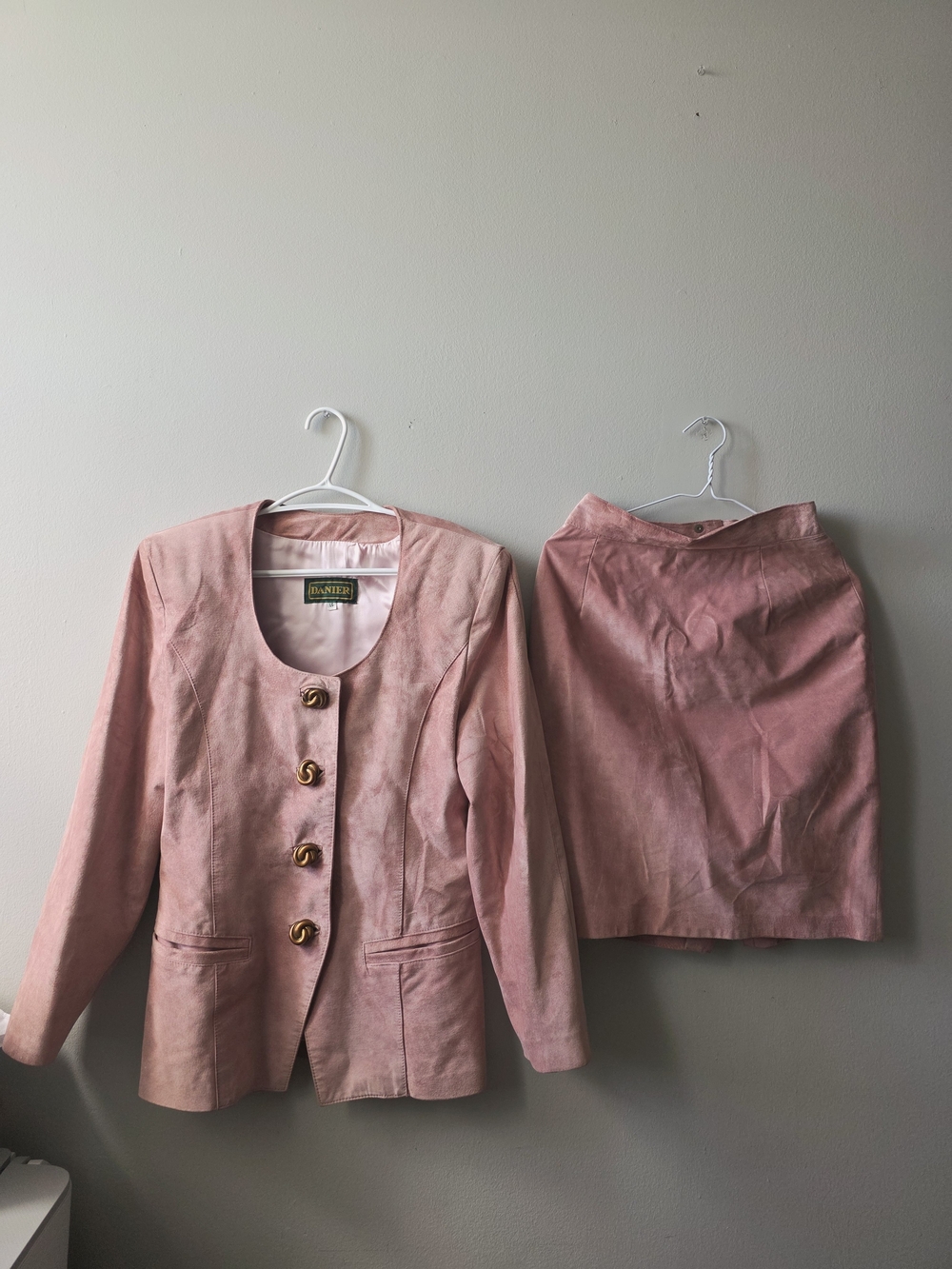 Danier Geniun Leather Vintage Blazer & Skirt Set - Dusty Pink Suede